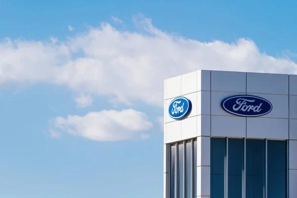Why Choose a Professional Ford Dealership in Wisconsin Today