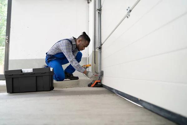 Choosing the Right Company for Garage Door Installation