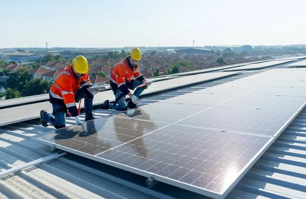 Expert Tips for a Successful Longview Roof Installation